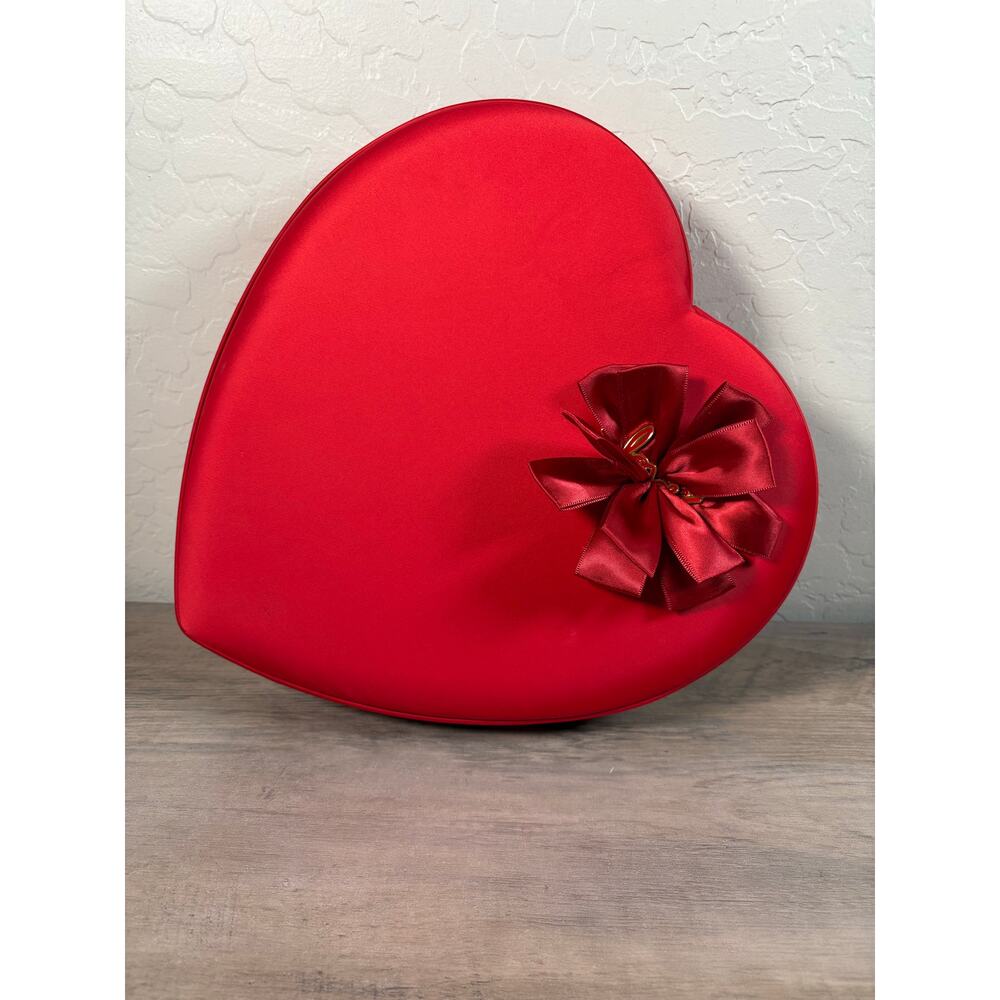 Vintage Godiva Chocolate Box- Satin Red Puffy Heart-‎ Love Pin- EMPTY